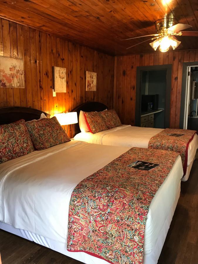 Motel Riverside At 2*